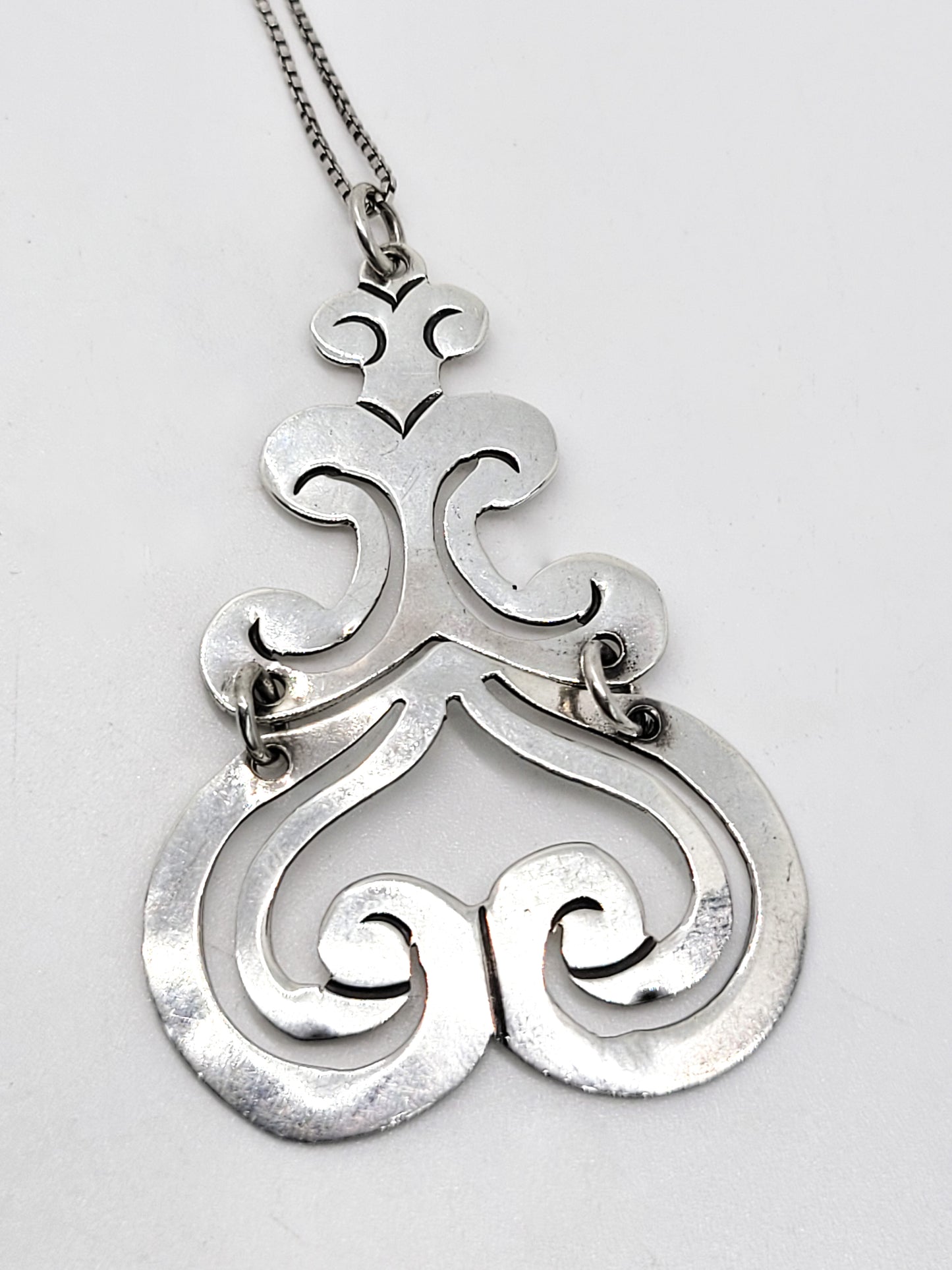 Tribal Heart Open Work Artisan handcrafted vintage sterling silver necklace
