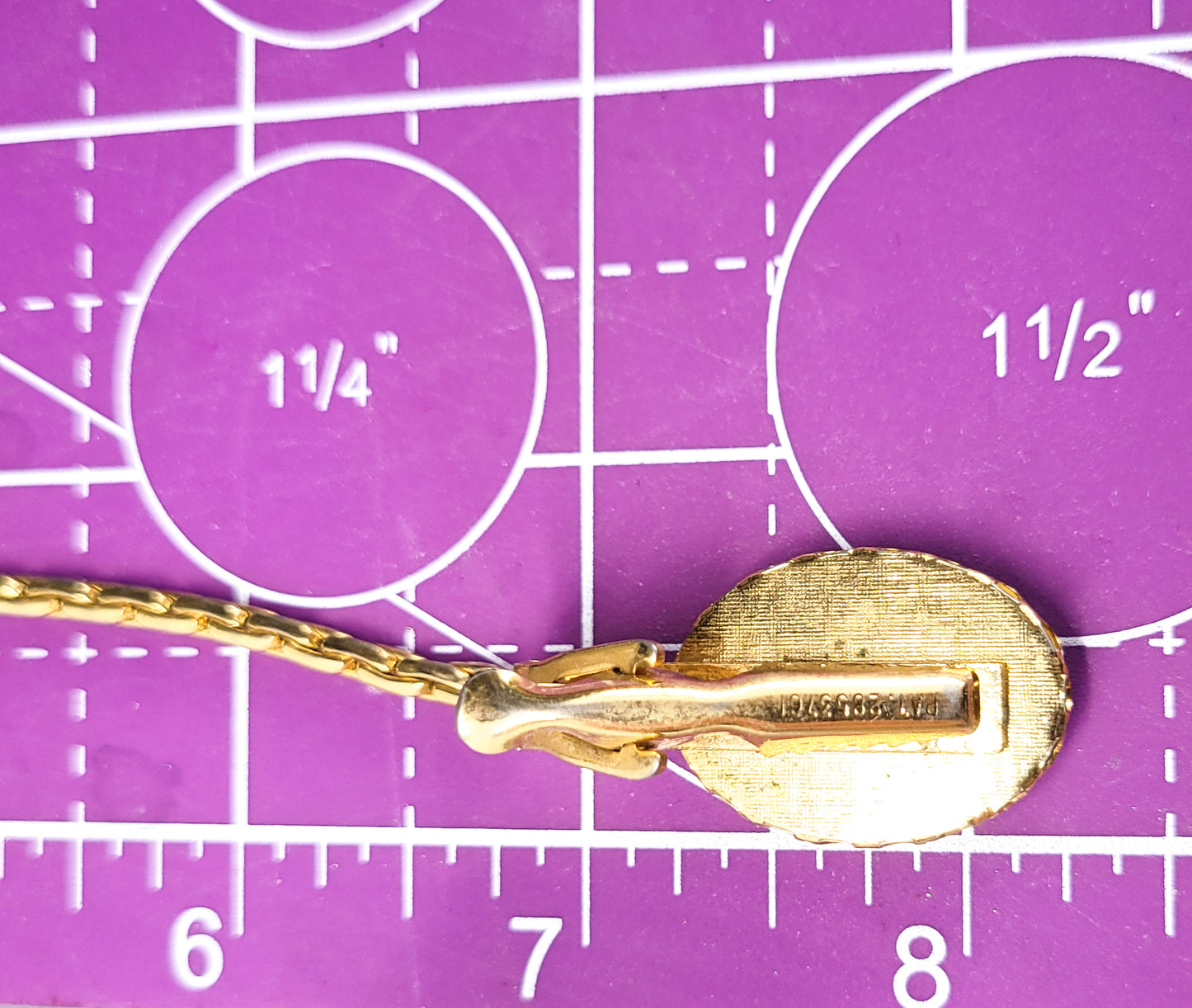 Red Cardinal vintage gold toned bird watcher sweater clips sweater gaurd