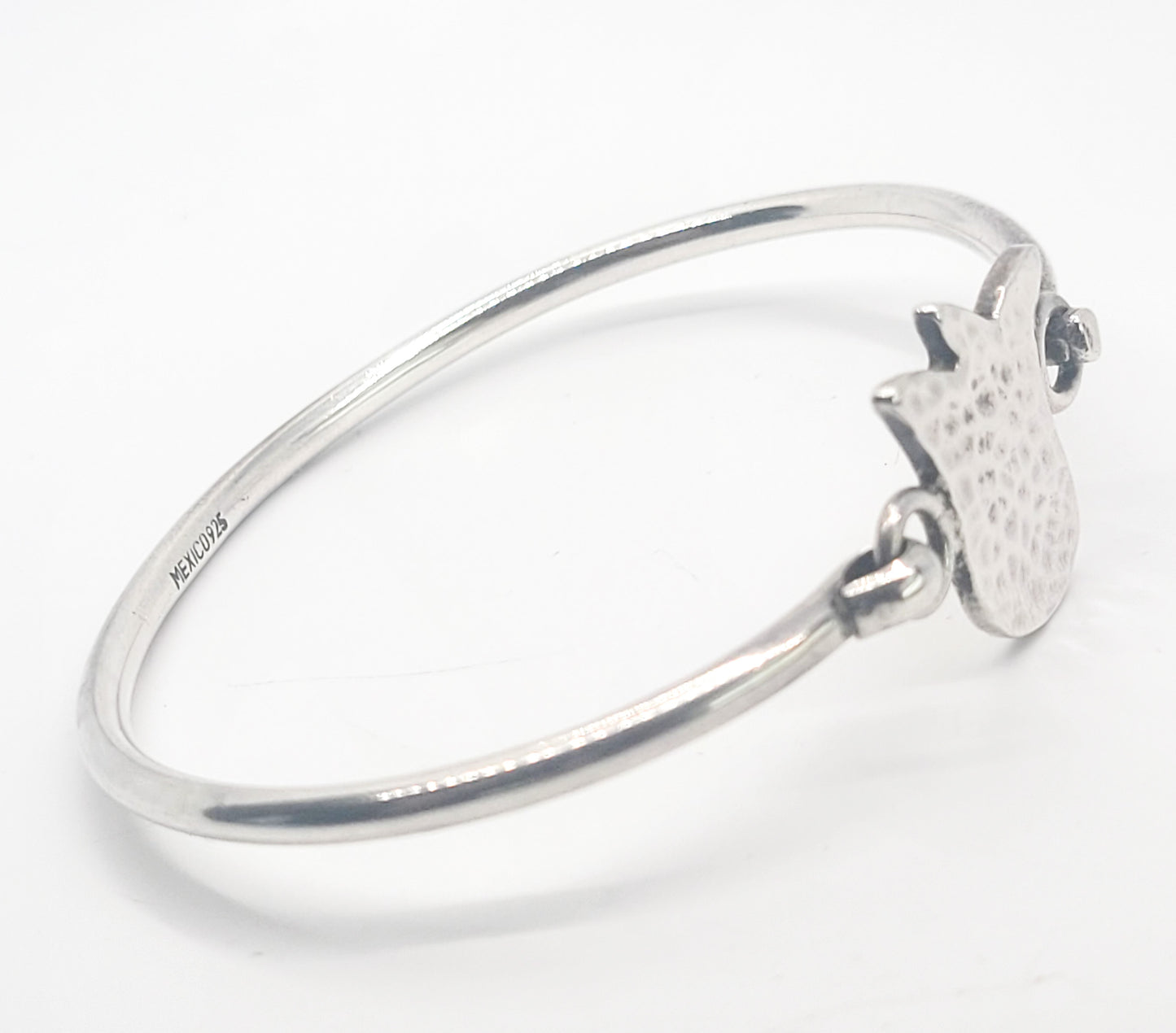 Hammered Lotus flower vintage Mexican artisan sterling silver bangle bracelet