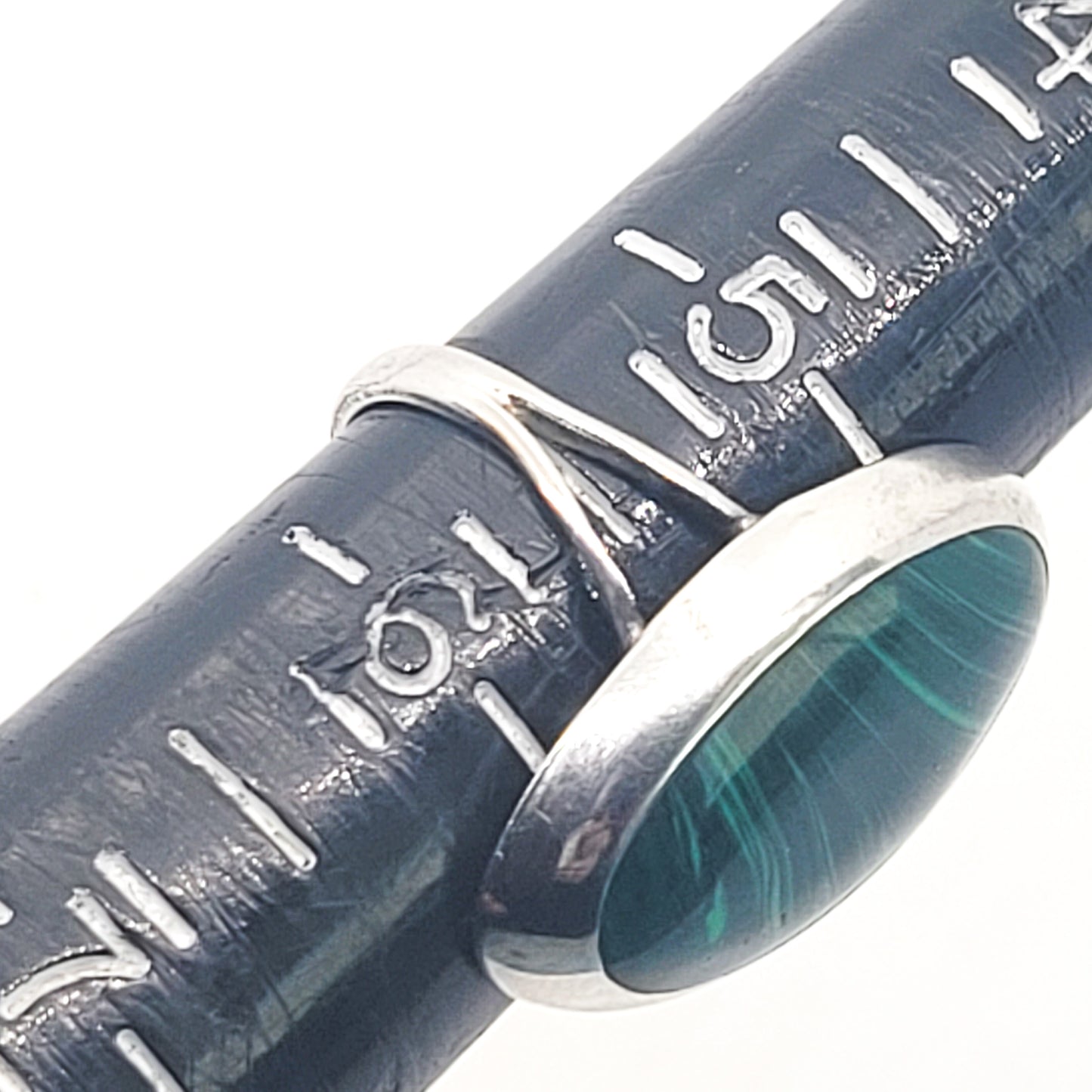 Malachite large Southwestern split shank sterling silver ring size 5.5
