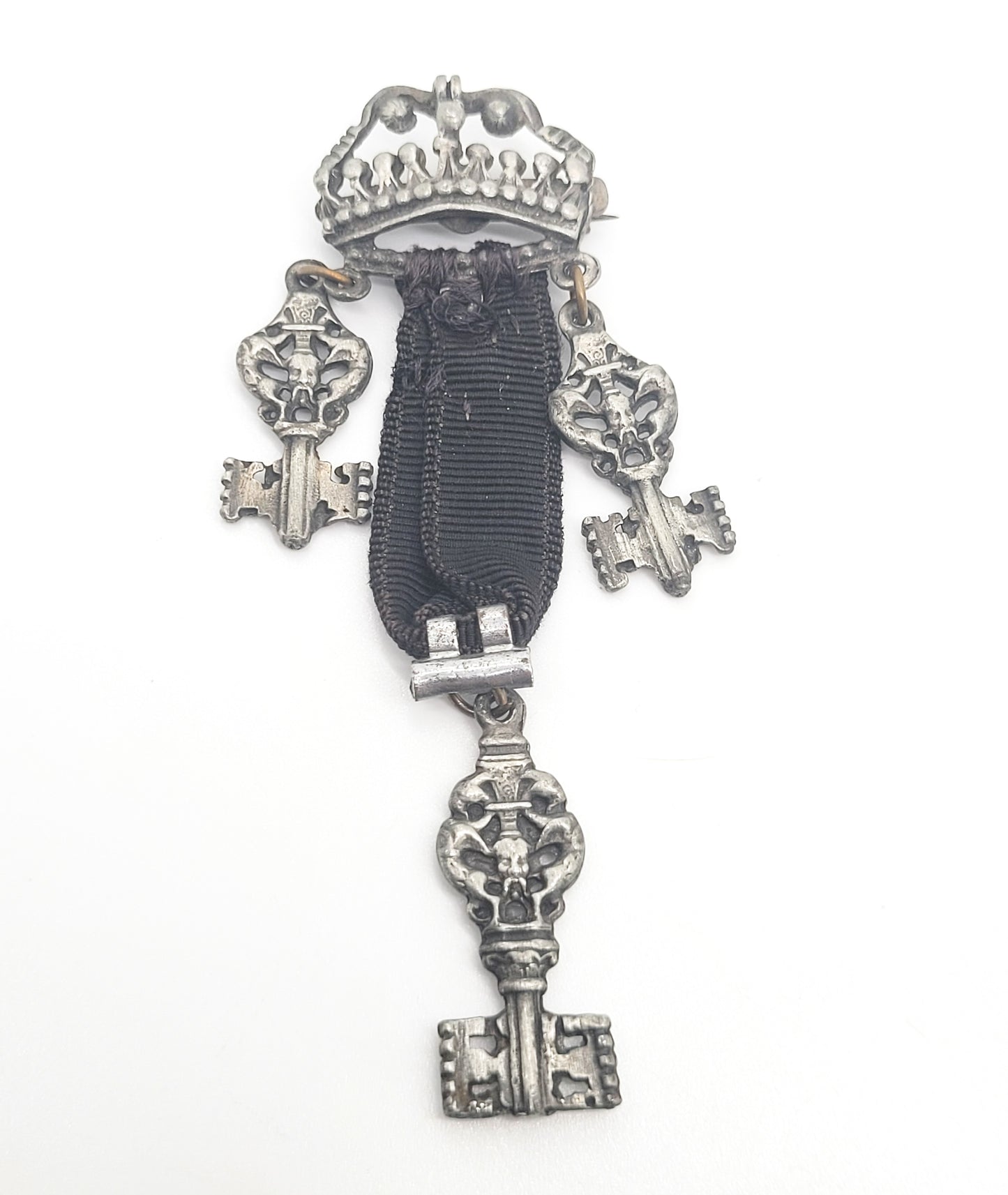 Victorian Crown and skull key antique sterling silver ribbon charm brooch