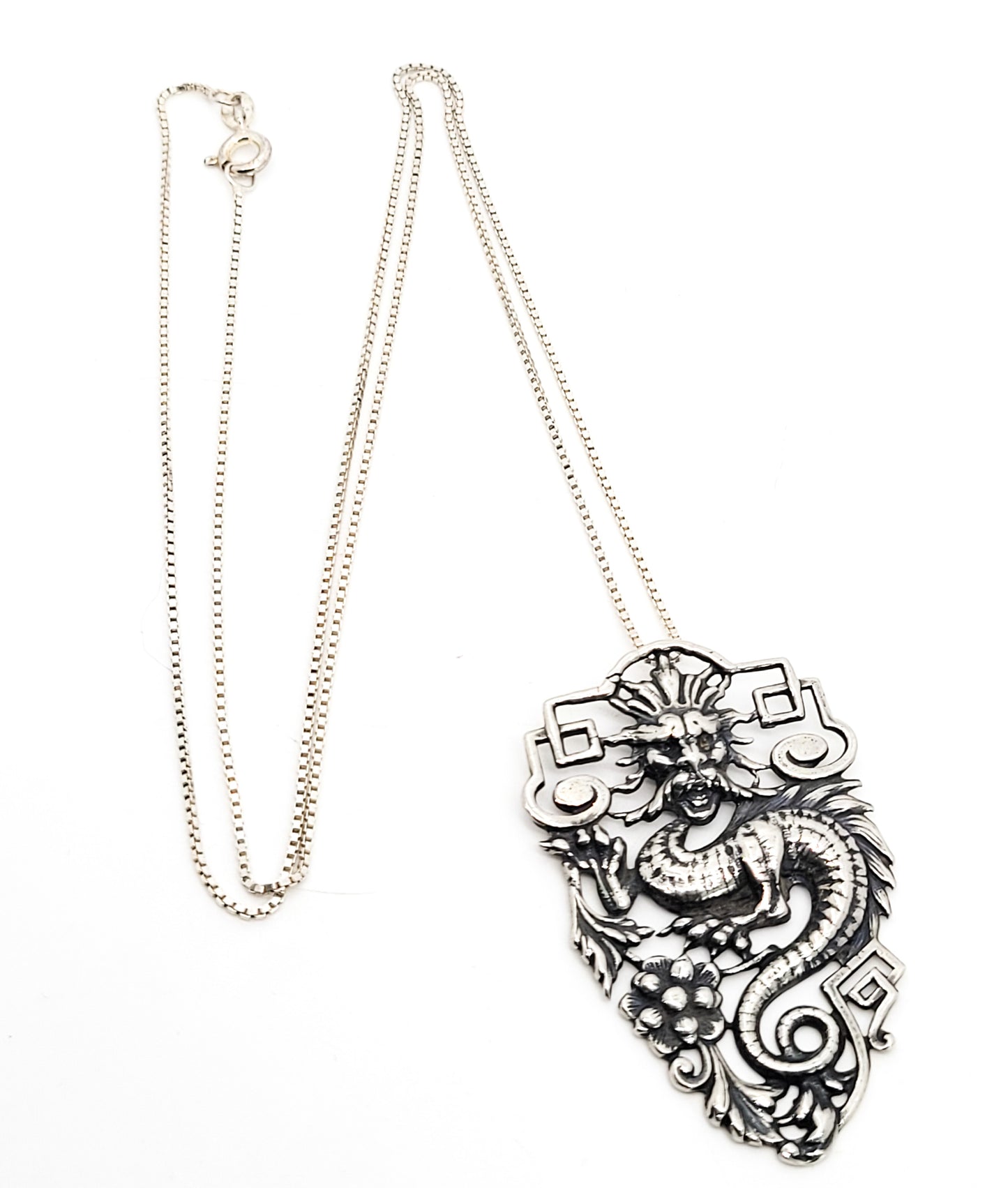 Chinese vintage Dragon Sterling silver vintage necklace