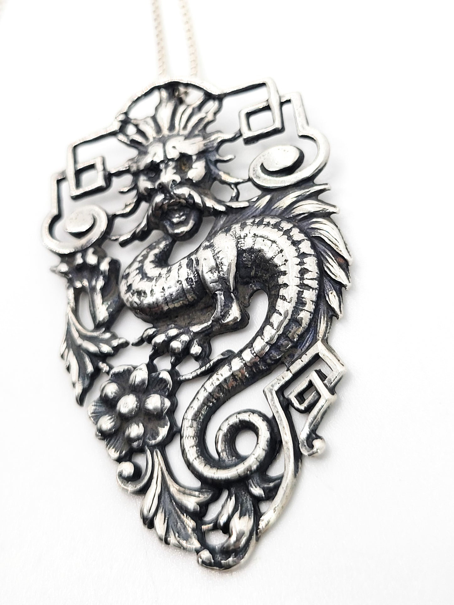Chinese vintage Dragon Sterling silver vintage necklace