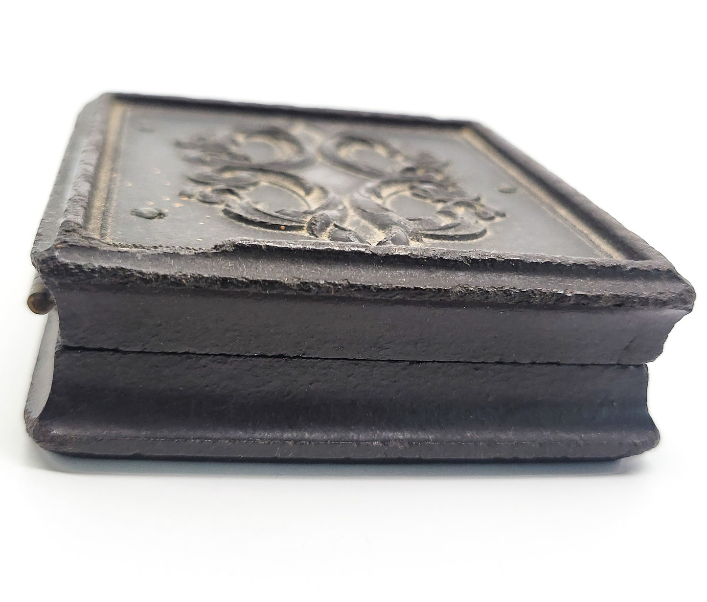 Daguerreotype Antique 1800s in wooden Gutta Percha Union Case red velvet framed
