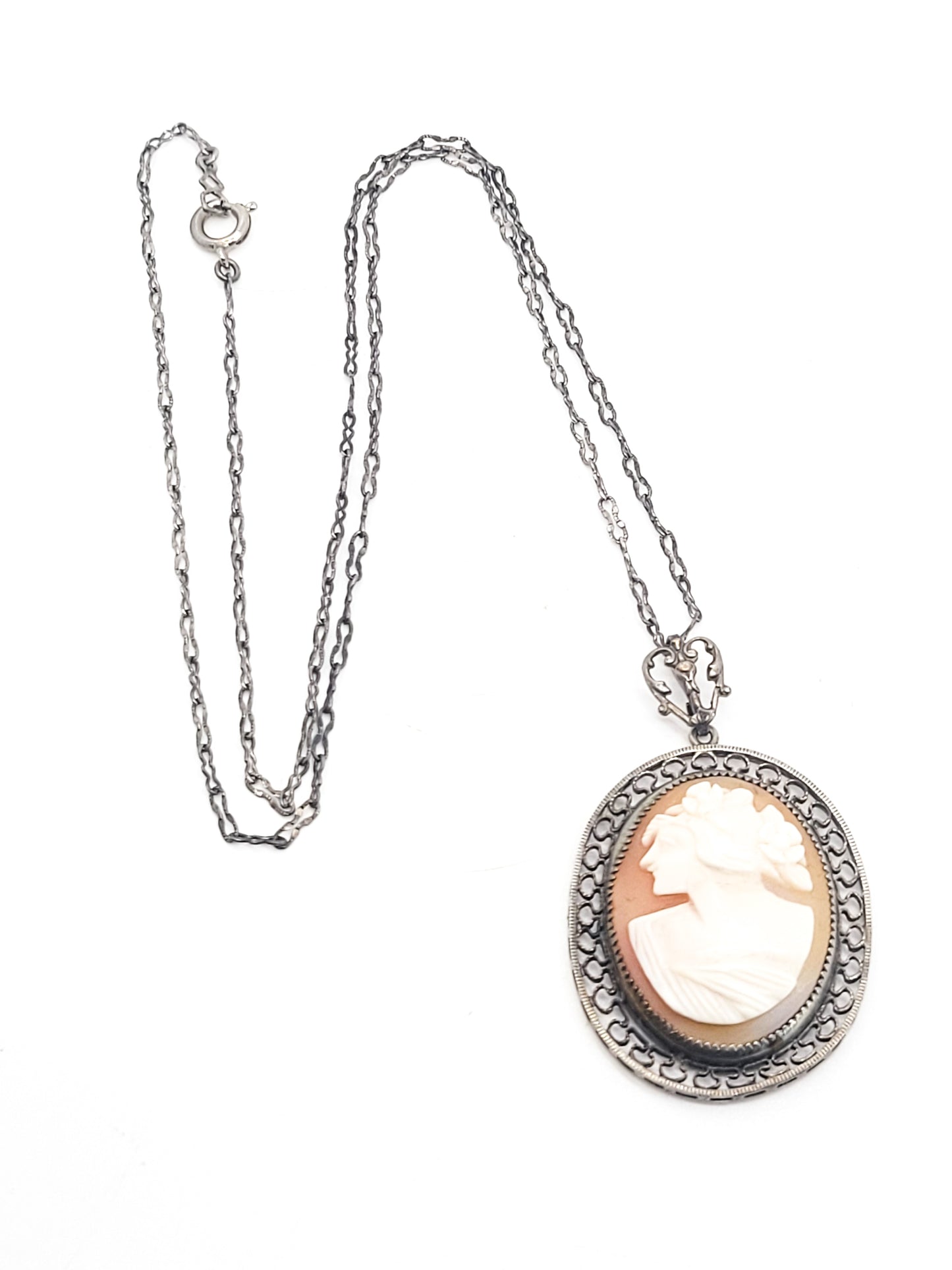 Art Nouveau hand crafted paperclip sterling silver antique left facing cameo necklace