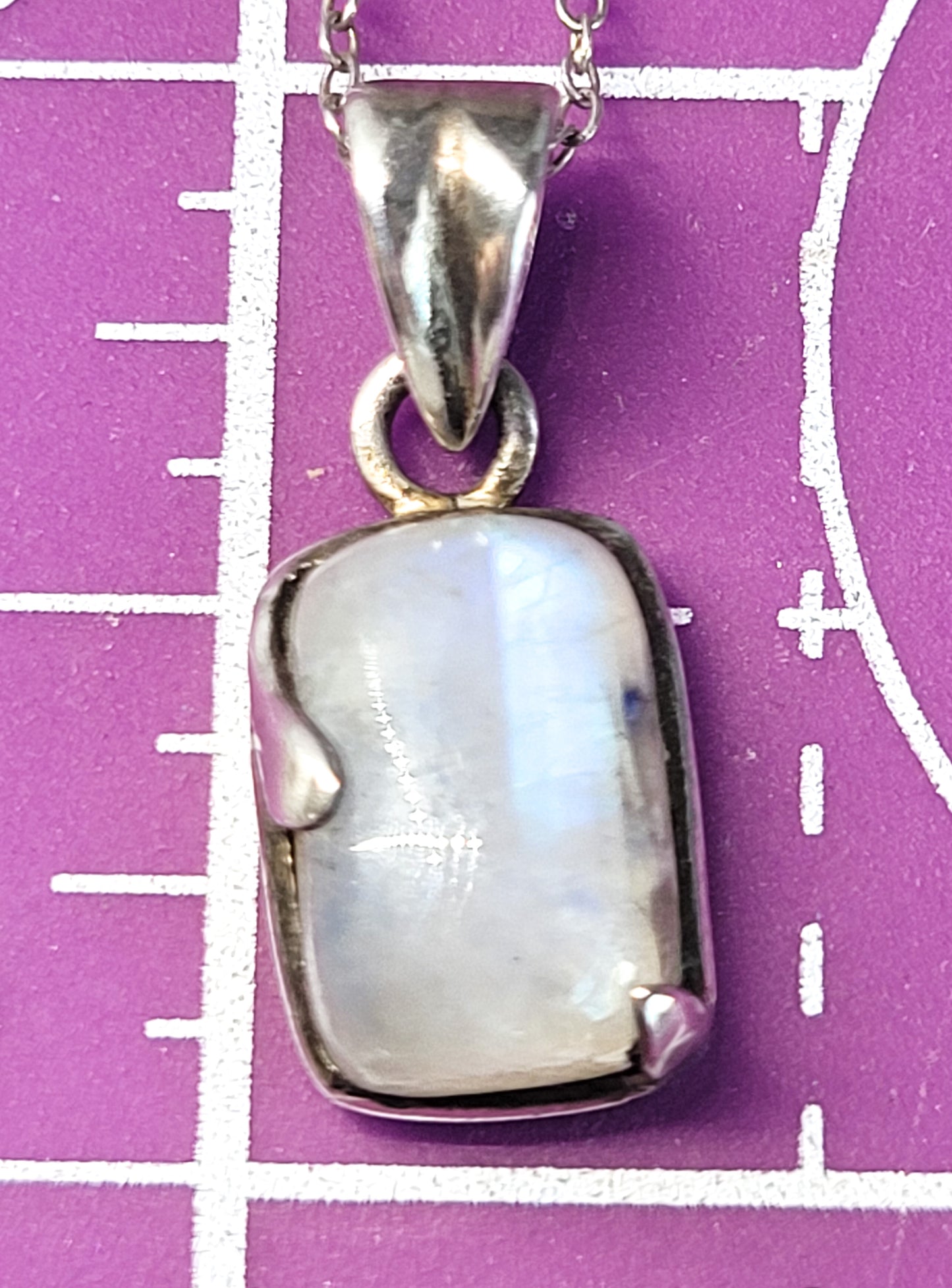 Flashy moonstone twisted delicate sterling silver pendant necklace