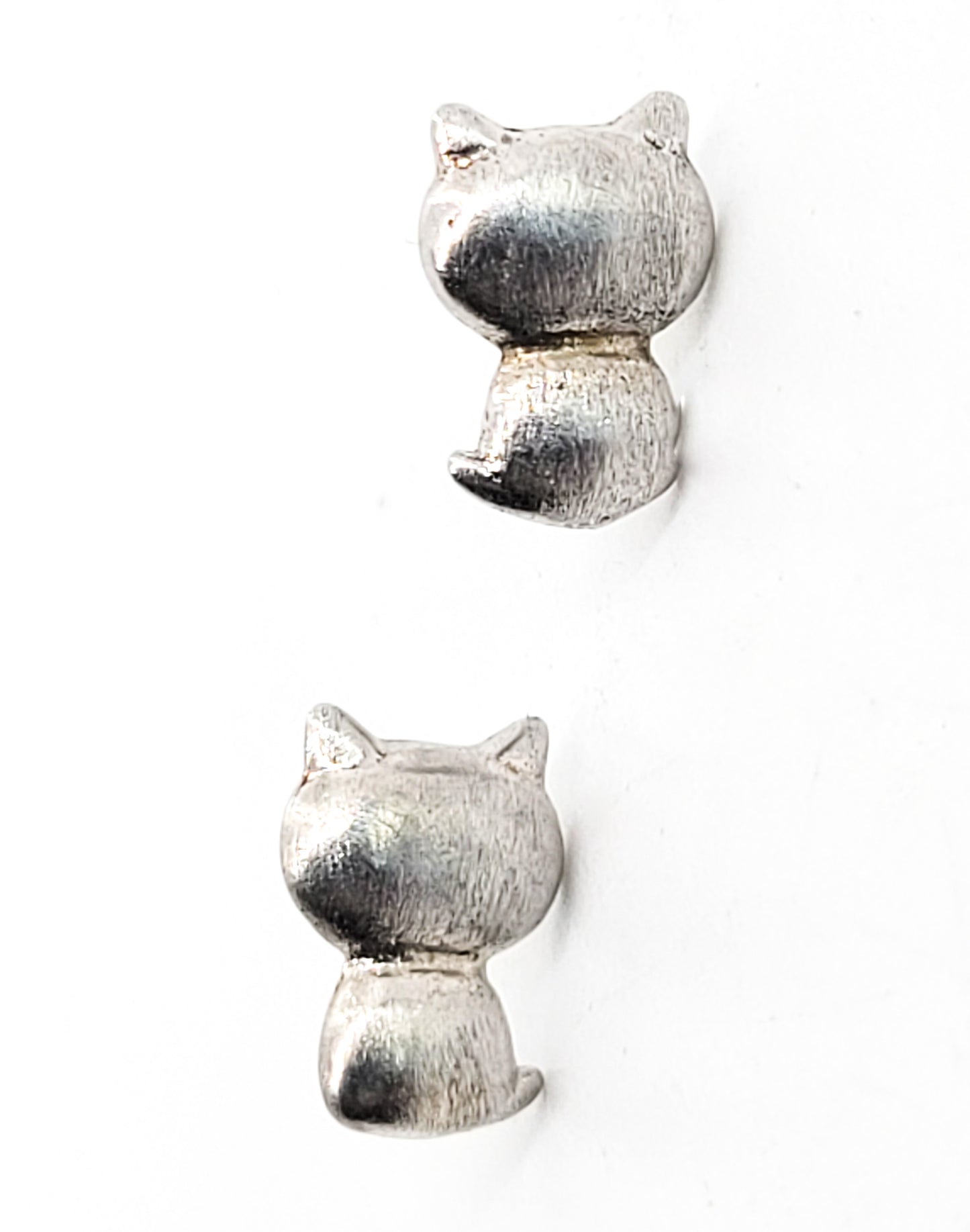 Kitty Cat feline pet Brushed sterling silver vintage stud earrings
