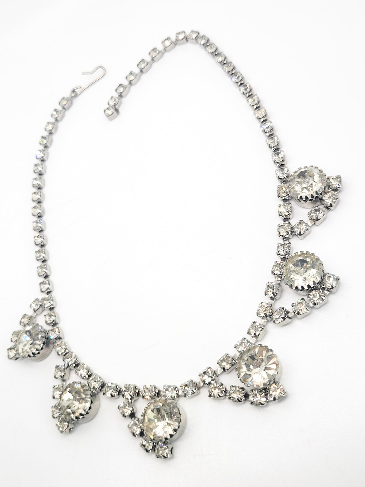 Vintage large scalloped vintage clear rhinestone choker necklace