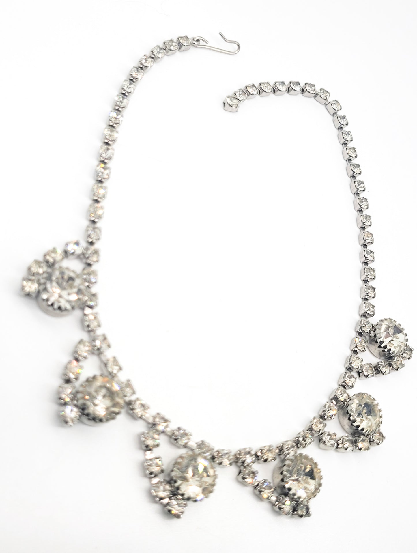 Vintage large scalloped vintage clear rhinestone choker necklace