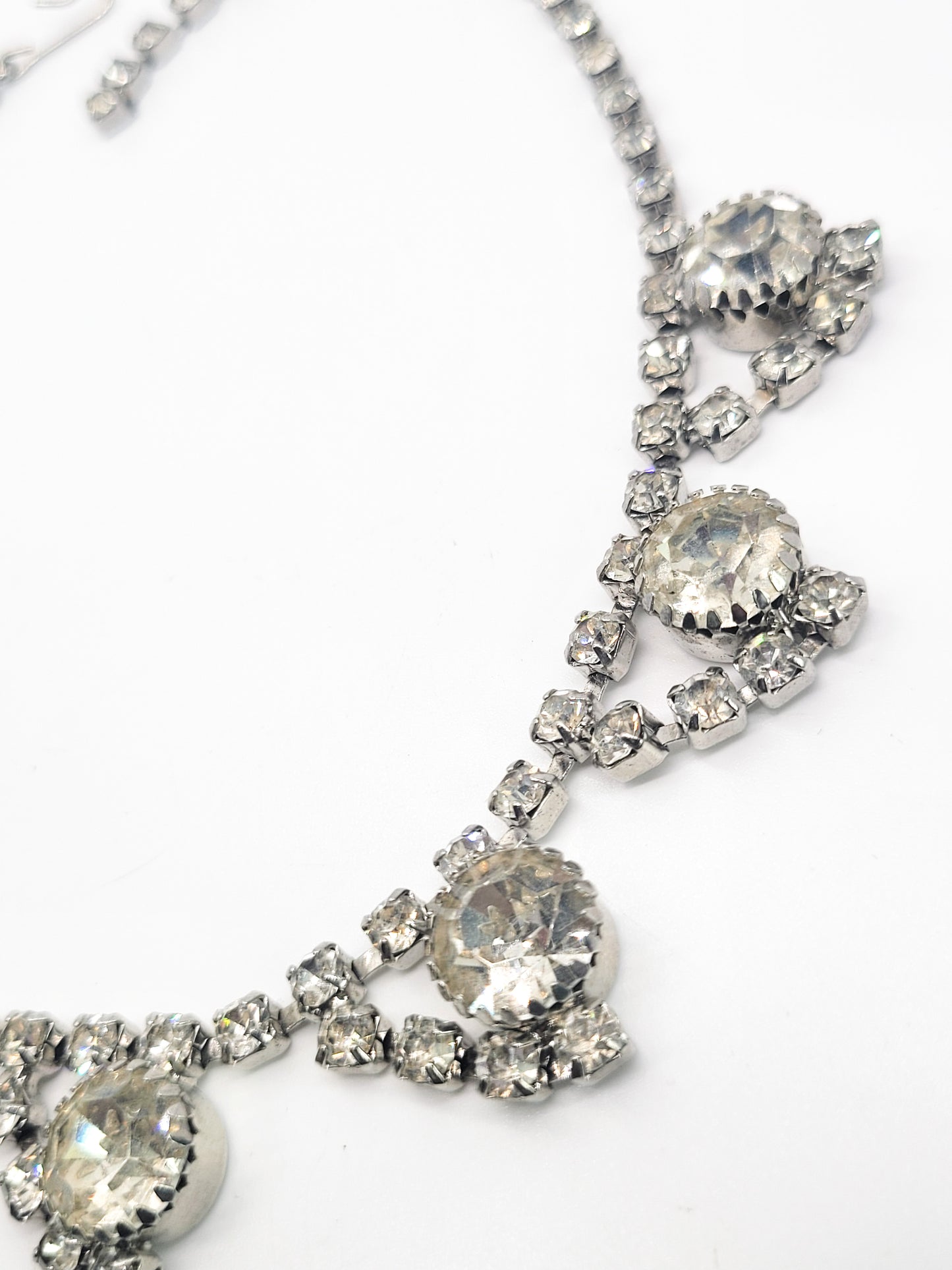 Vintage large scalloped vintage clear rhinestone choker necklace