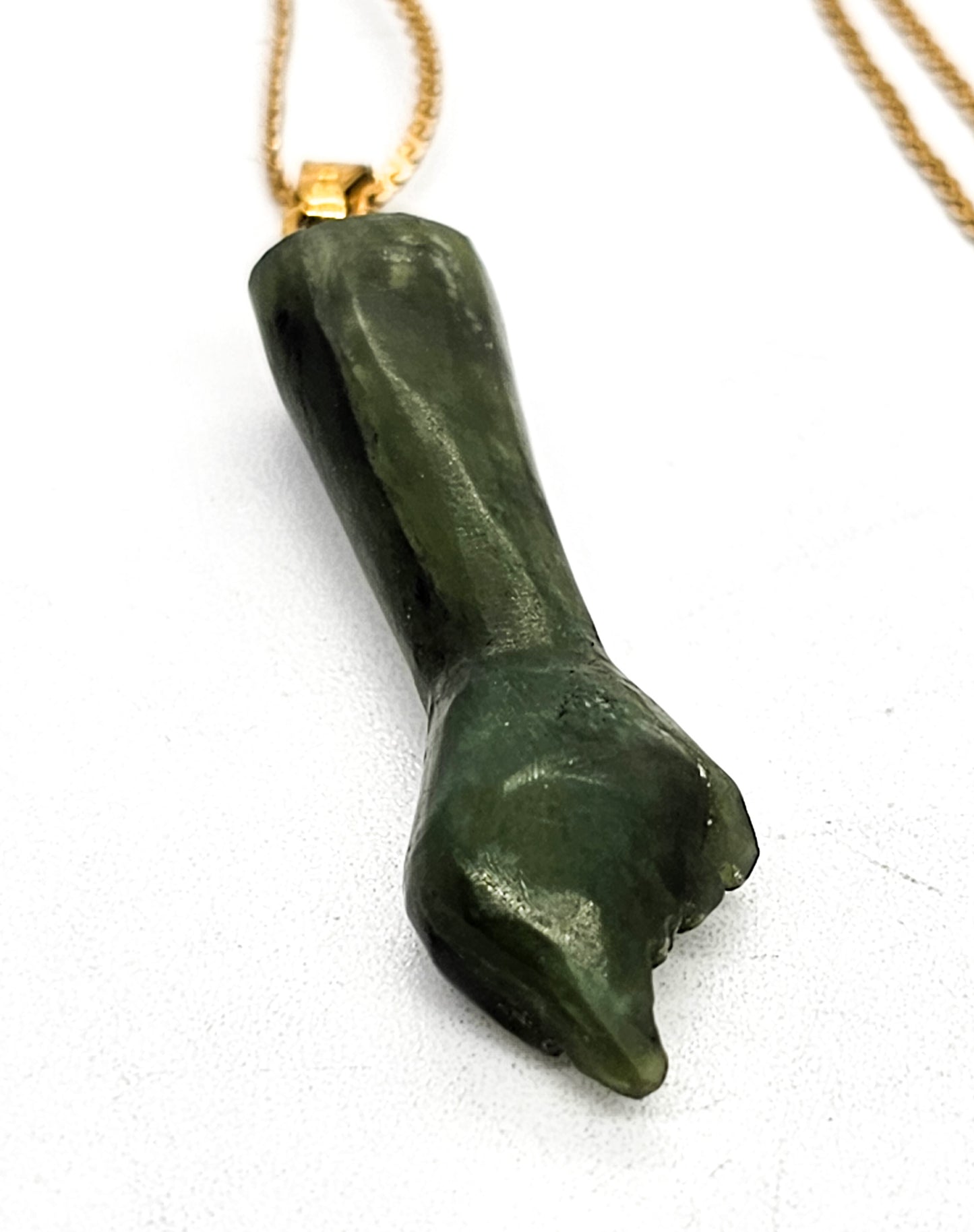 Nephrite Jade green gemstone Mano Figa Vermeil gold filled vintage necklace