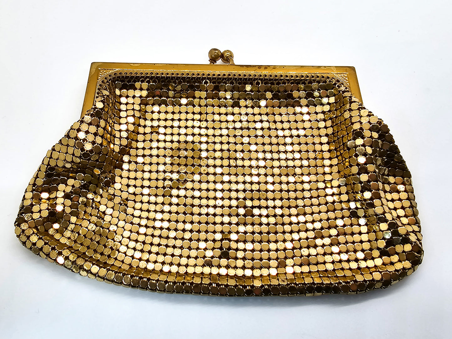 Whiting and Davis mid century vintage gold mesh metal clutch purse 1950's