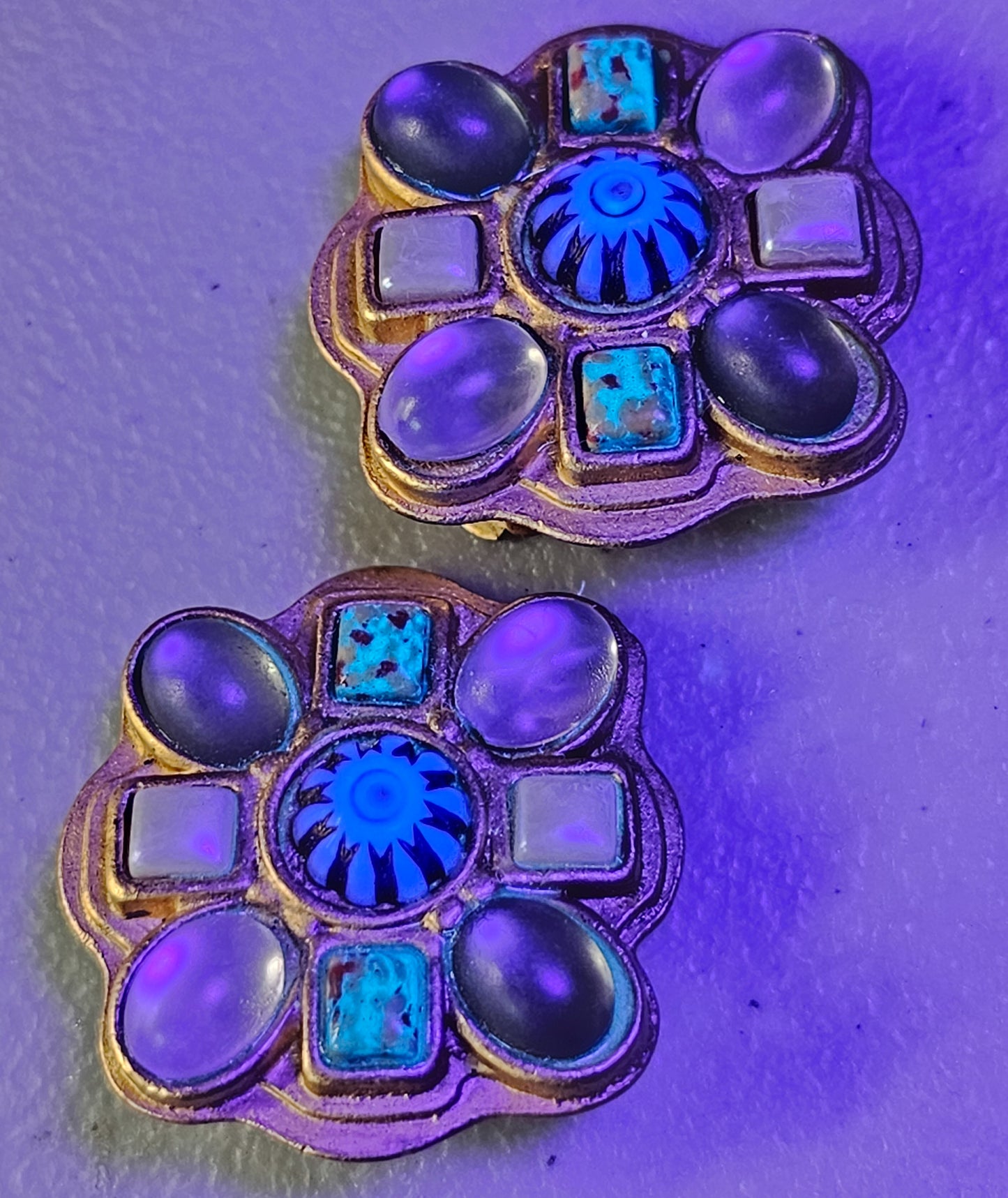 Blue uranium and satin glass vintage multi cab clip on earrings
