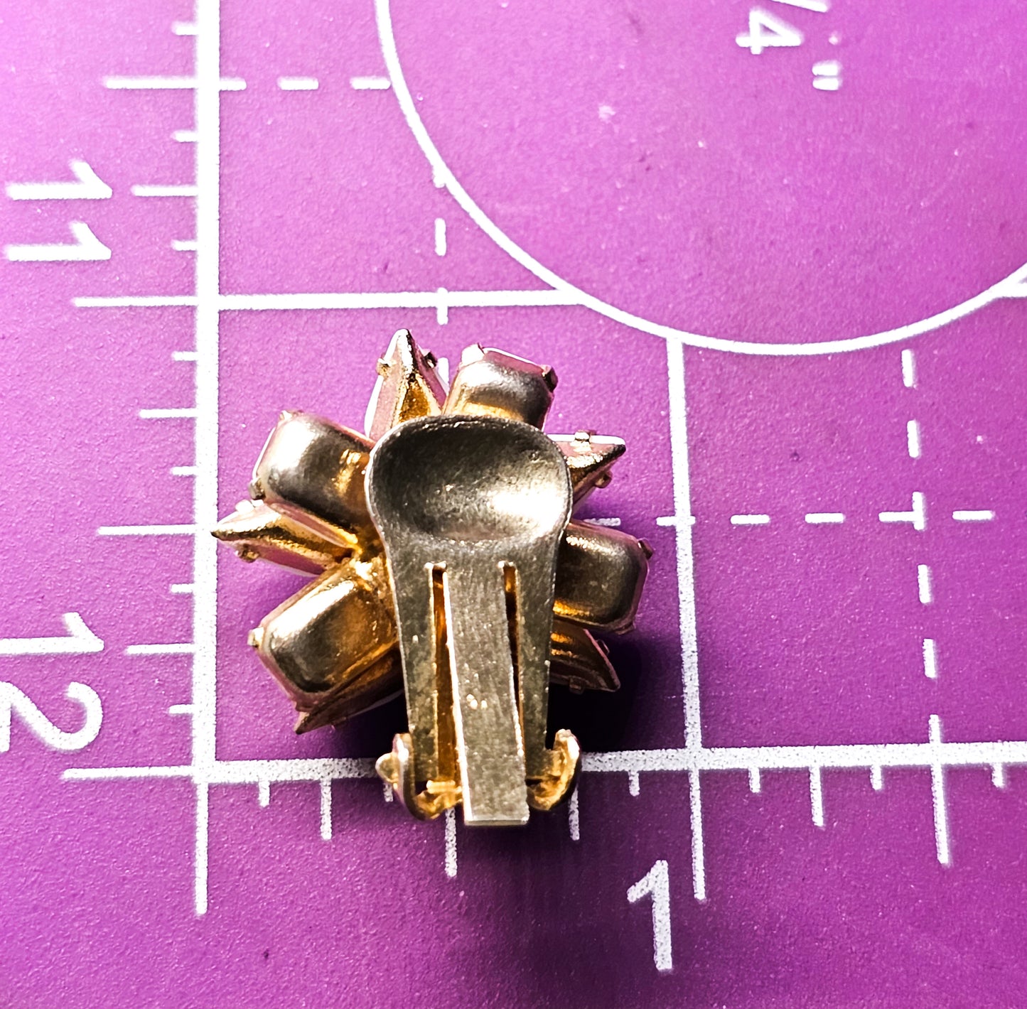 White milk glass rhinestone gold toned vintage clip on earrings