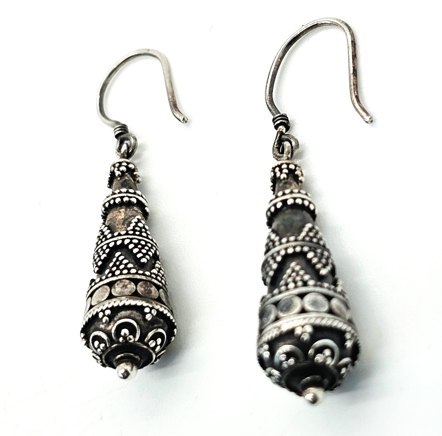 Balinese Bali tribal handcrafted long drop cone vintage sterling silver earrings