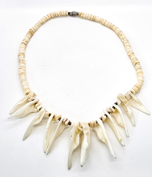 Mermaid collar Conch shell vintage  natural beaded statement necklace