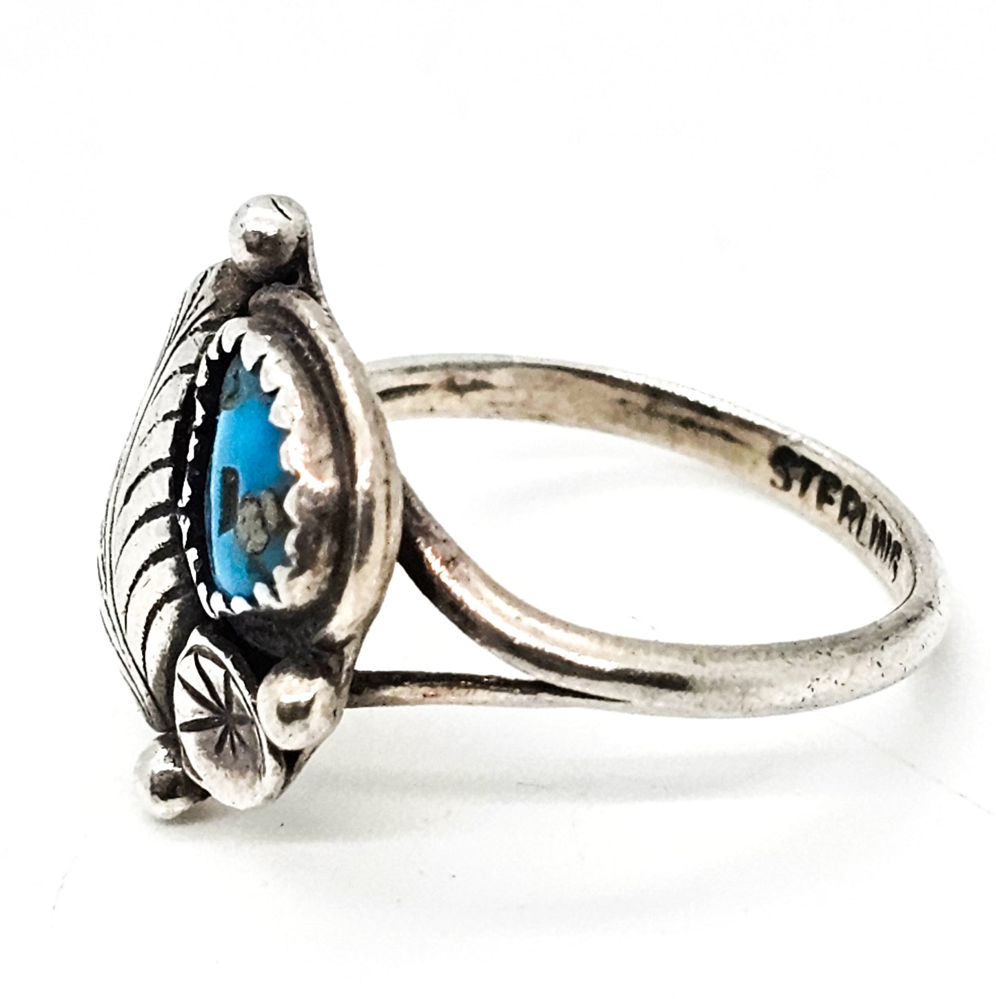 Turquoise Native American artisan Navajo sterling silver ring size 7.5