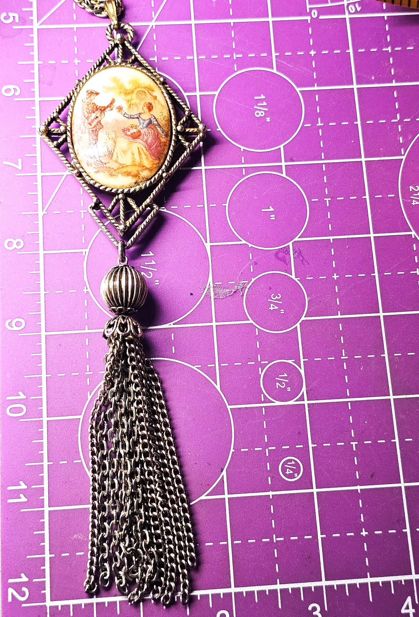 Courting Couple cameo tassel vintage pendant necklace with mirror on long chain
