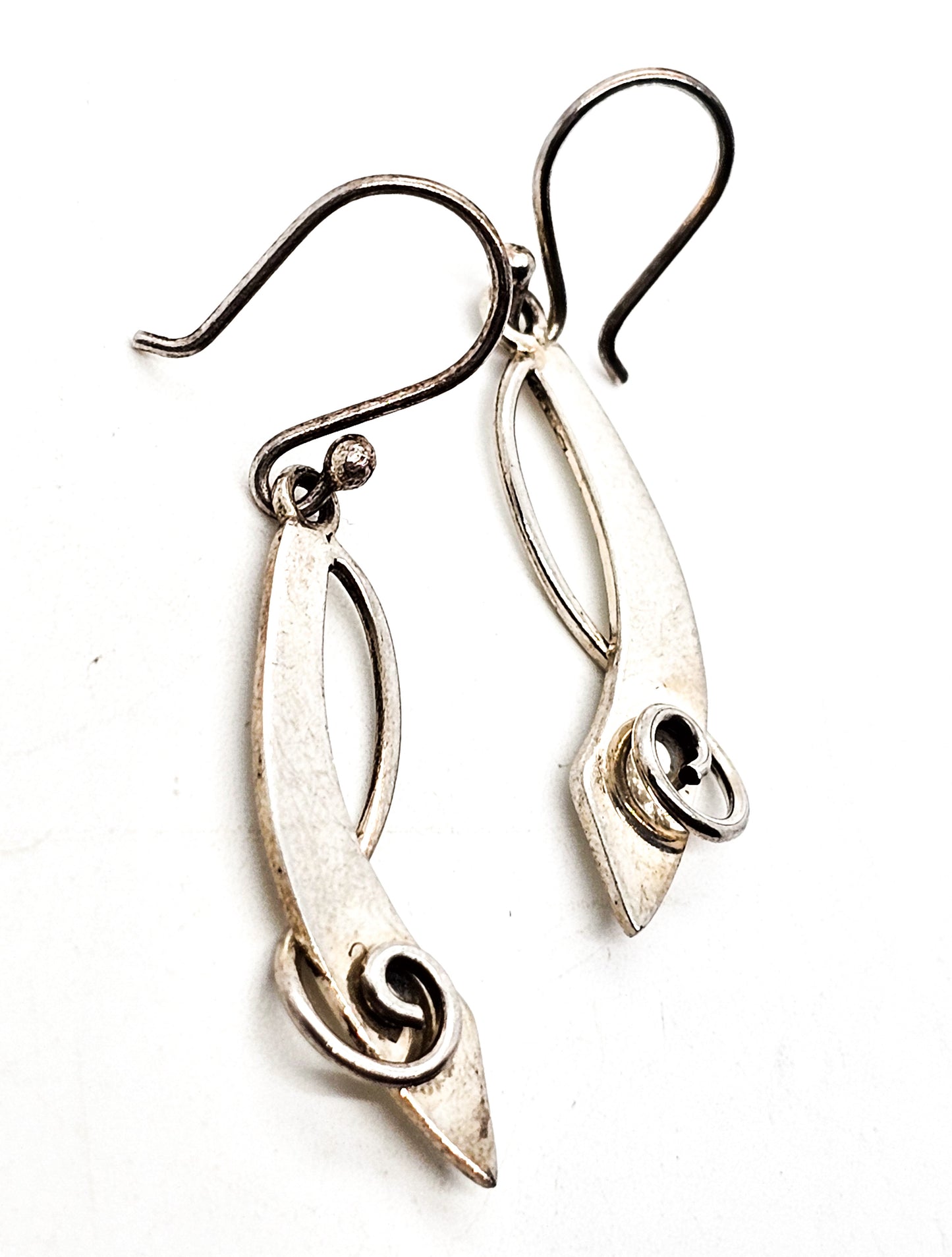 Abstract Modernist Whimsy Swirl vintage long sterling silver drop earrings