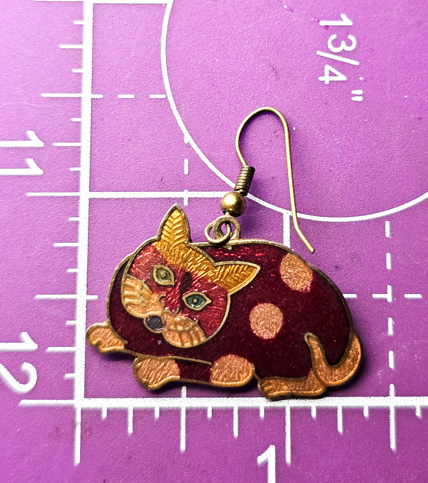 Sitting loaf kitty cat red and orange enamel drop vintage feline figural earrings