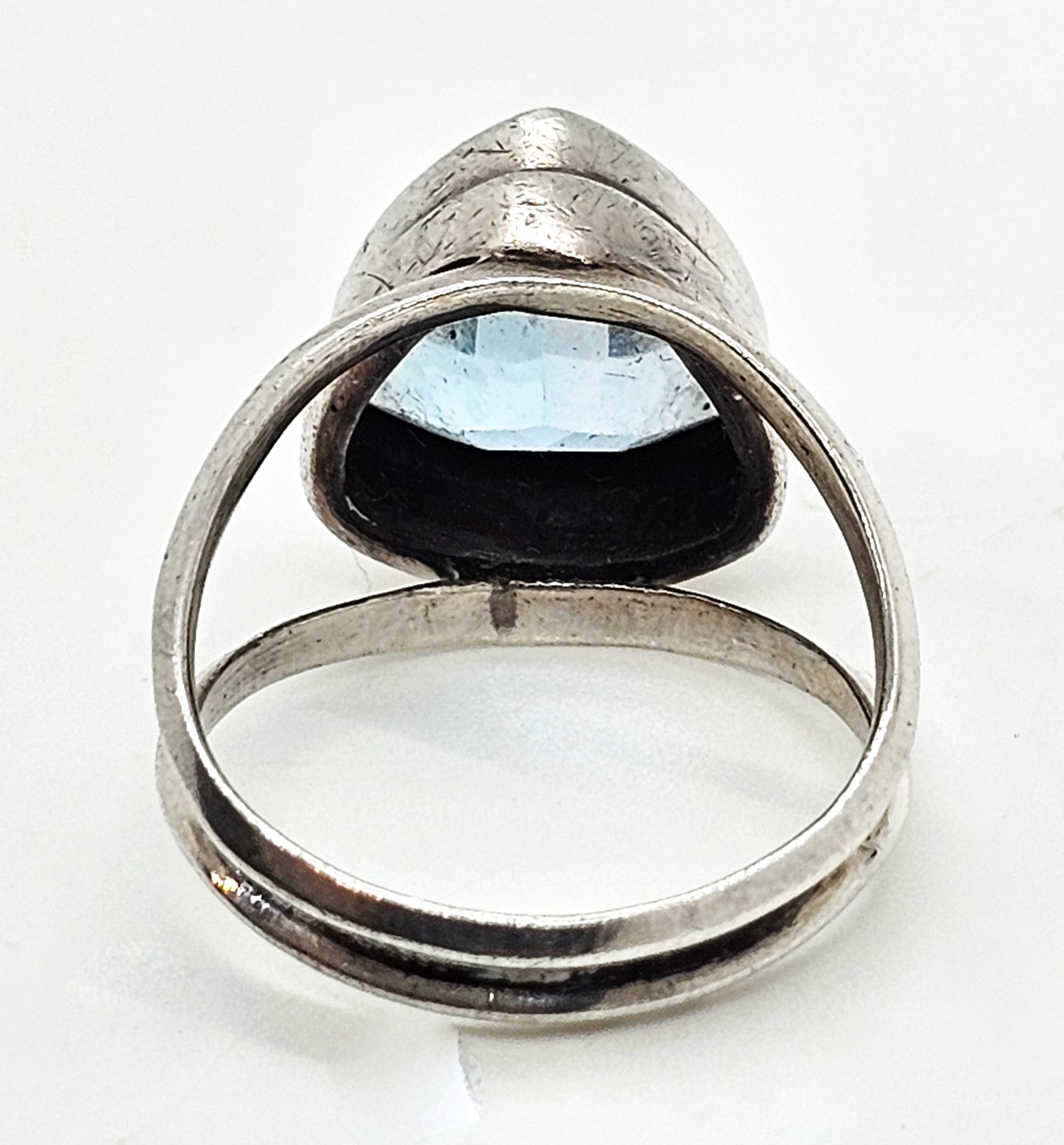 Blue Topaz Triangle Trillium split shank sterling silver ring size 8