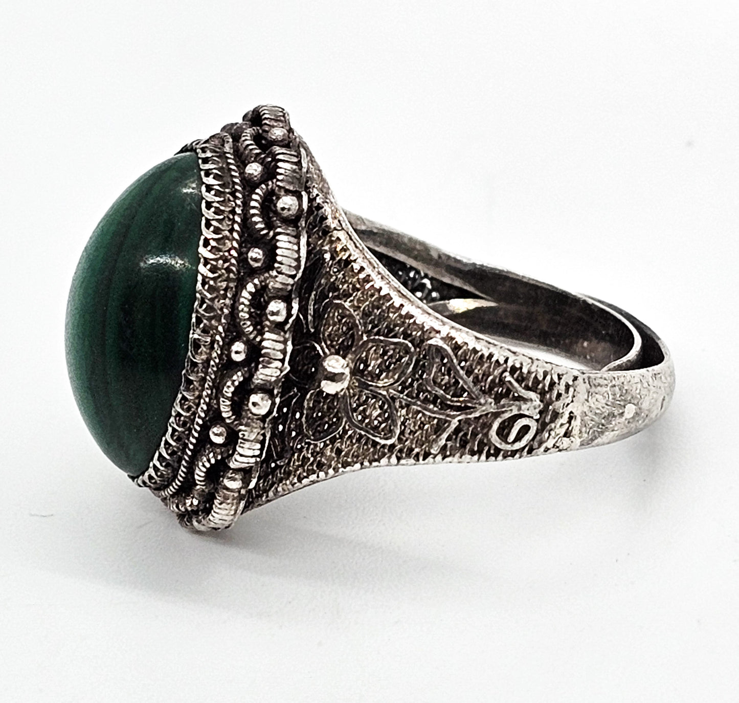 Chinese Export Malachite green gemstone filigree vintage sterling silver ring size 7