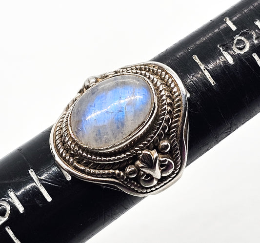 Blue Moonstone large Bali Balinese solid sterling silver vintage ring size 7 and 1/2