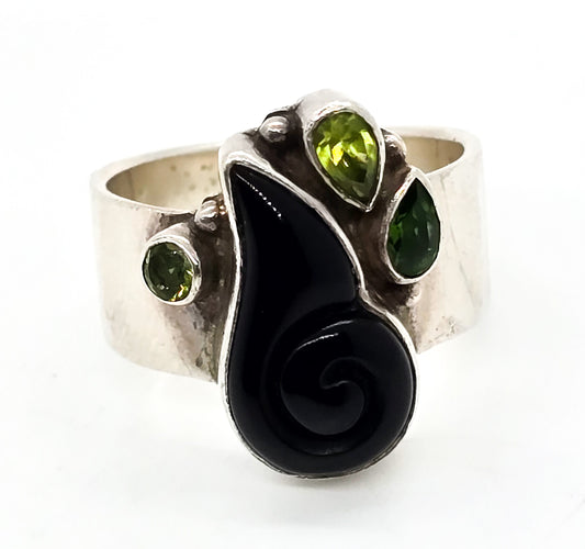 Sajen Carved Onyx adjustable peridot emerald sterling silver adjustable ring size 9