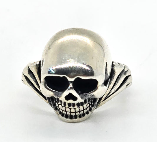 Skull and Bones Men's vintage retro 90's sterling silver ring size 8