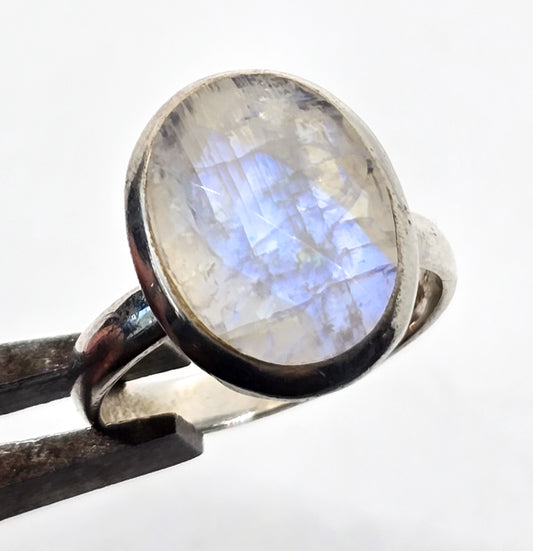 Faceted large blue flash moonstone sterling silver signed TGGC ring size 10