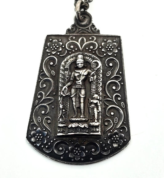 Lord Vishnu vintage Hindu sterling silver Durga pendant and chain