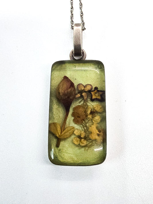 Dried natural flowers retro hippy vintage 1970's sterling silver pendant necklace cottage core