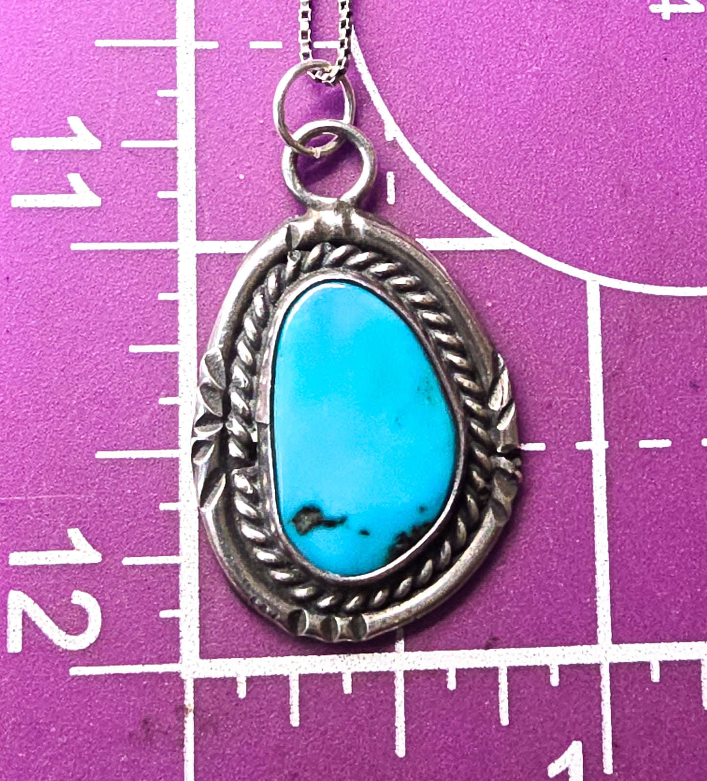 Native American turquoise gemstone handcrafted vintage sterling silver necklace