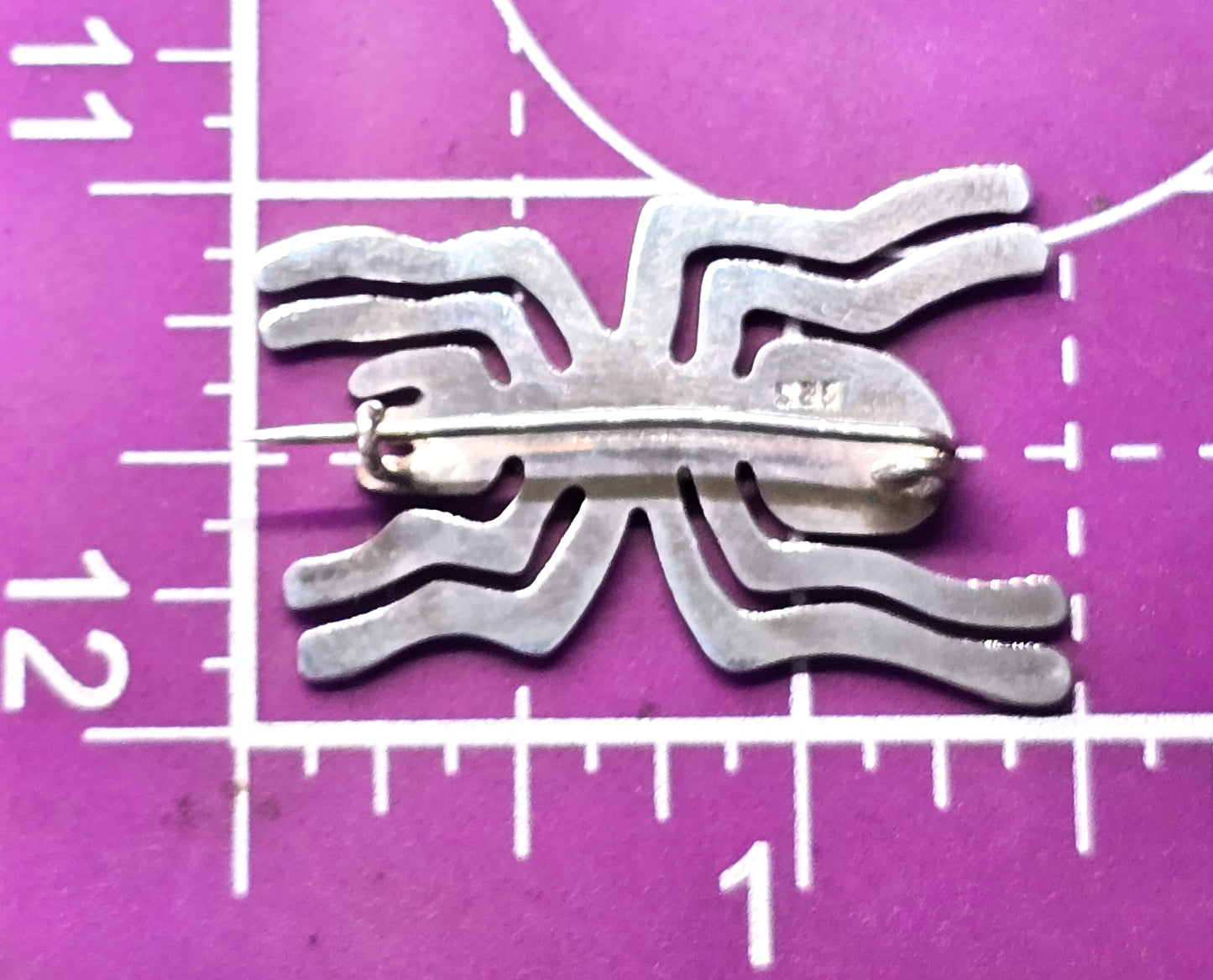 Nazca Peru Inca Spider vintage artisan sterling silver insect brooch