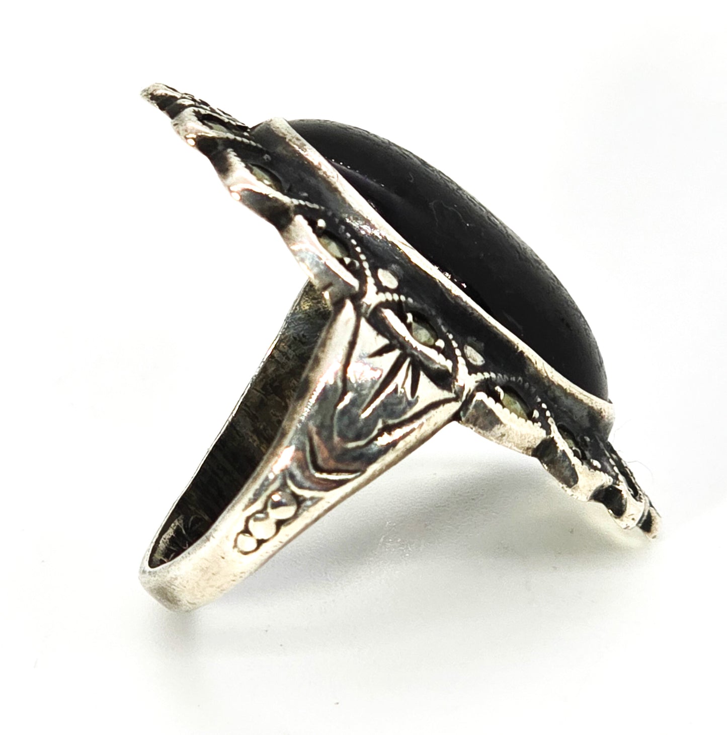 Uncas Art Deco Black onyx antique sterling silver marcasite ring size 5