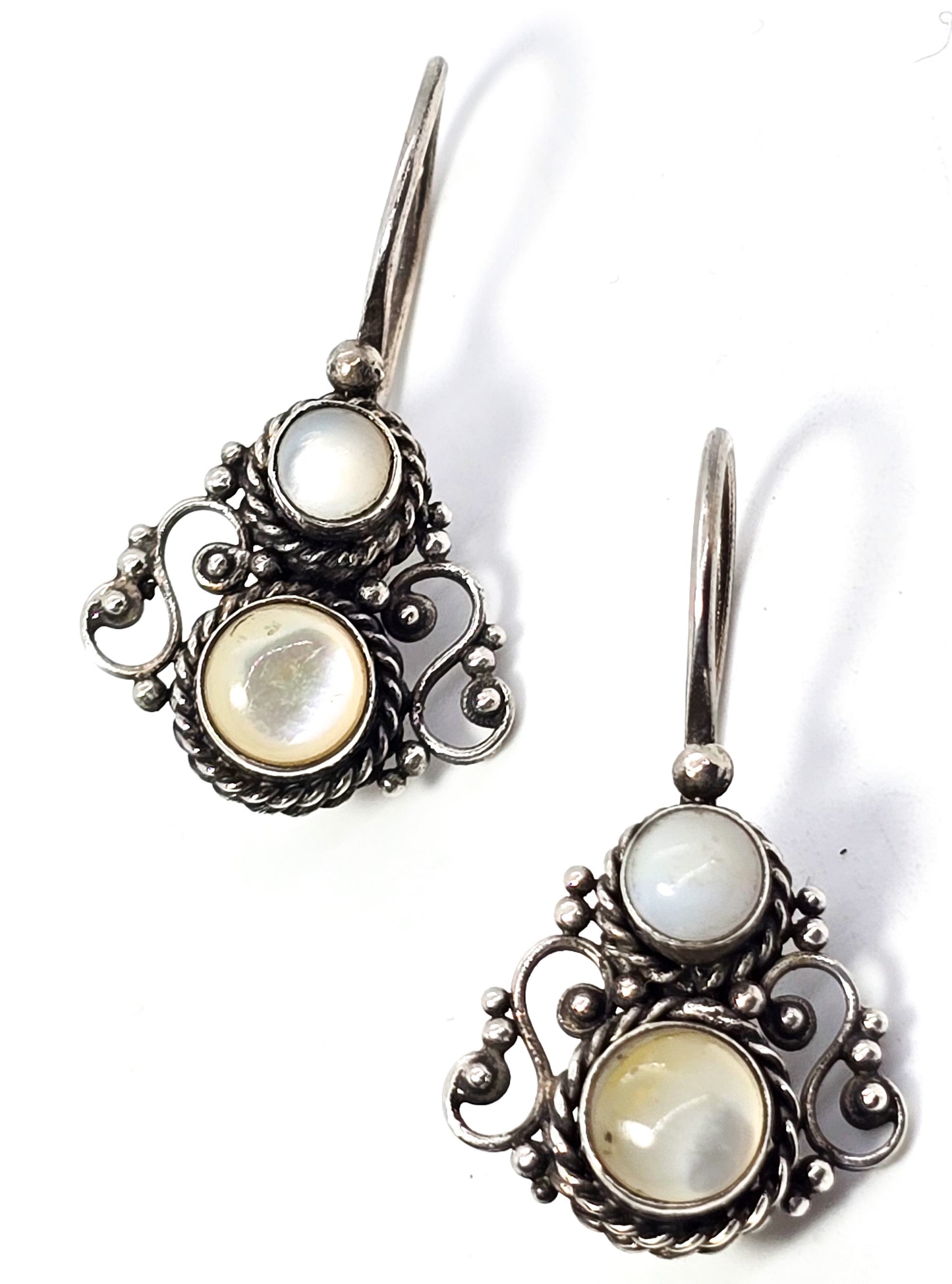 Mother of Pearl Cat's Eye Quartz Balinese sterling silver vintage earrings