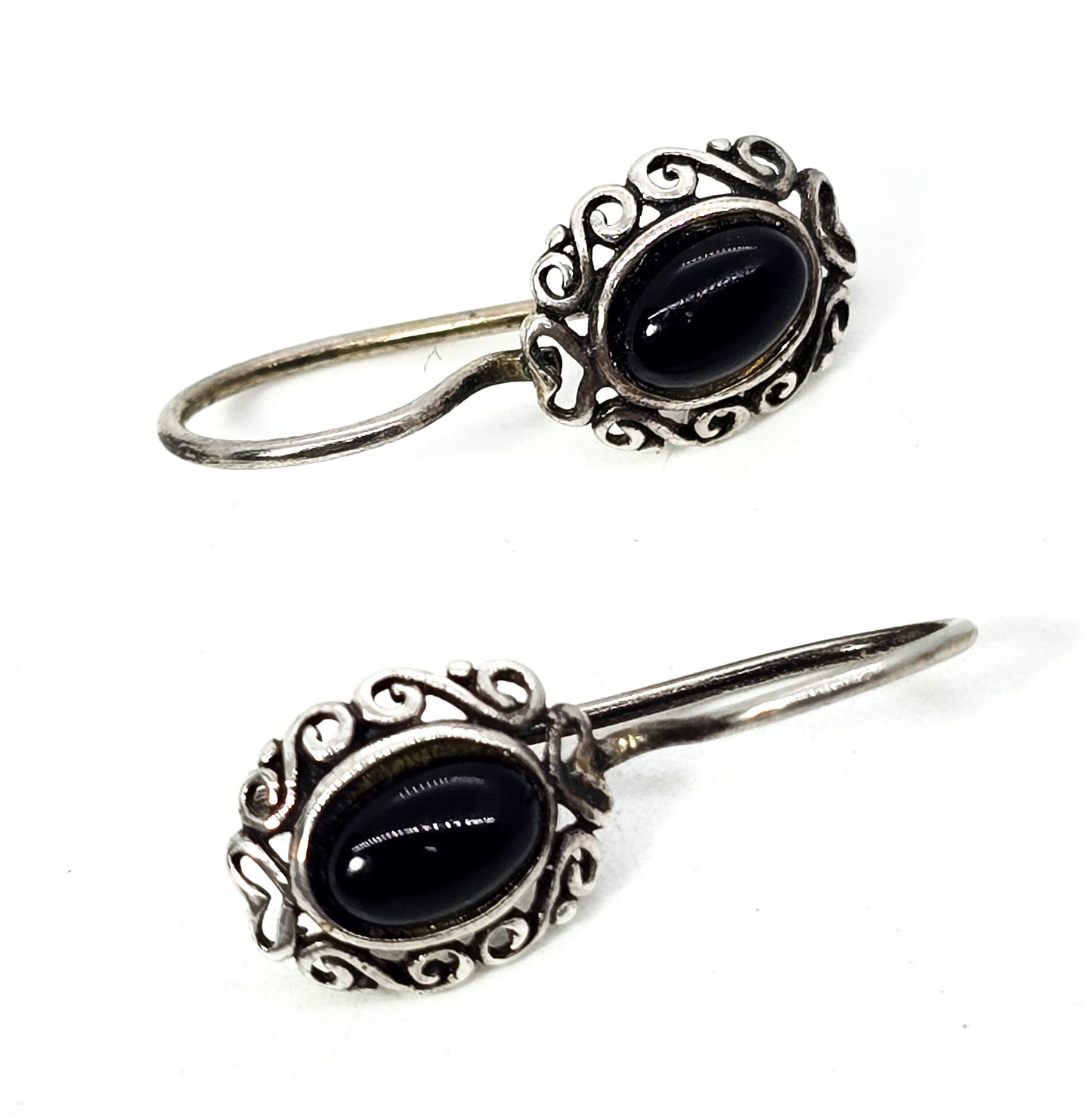 Jezlaine black onyx filigree sterling silver petite small vintage earrings