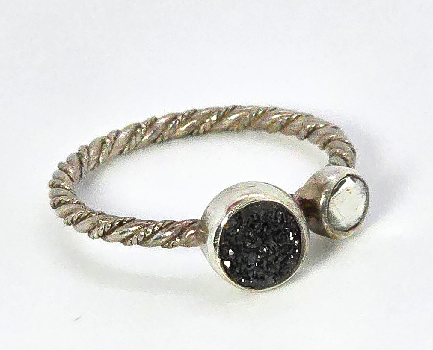 Black and white Druzy Quartz gemstone twisted band sterling silver ring size 7 and 1/2