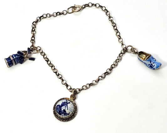 Delft Blue enamel Dutch windmill shoe and charm vintage sterling silver bracelet 835