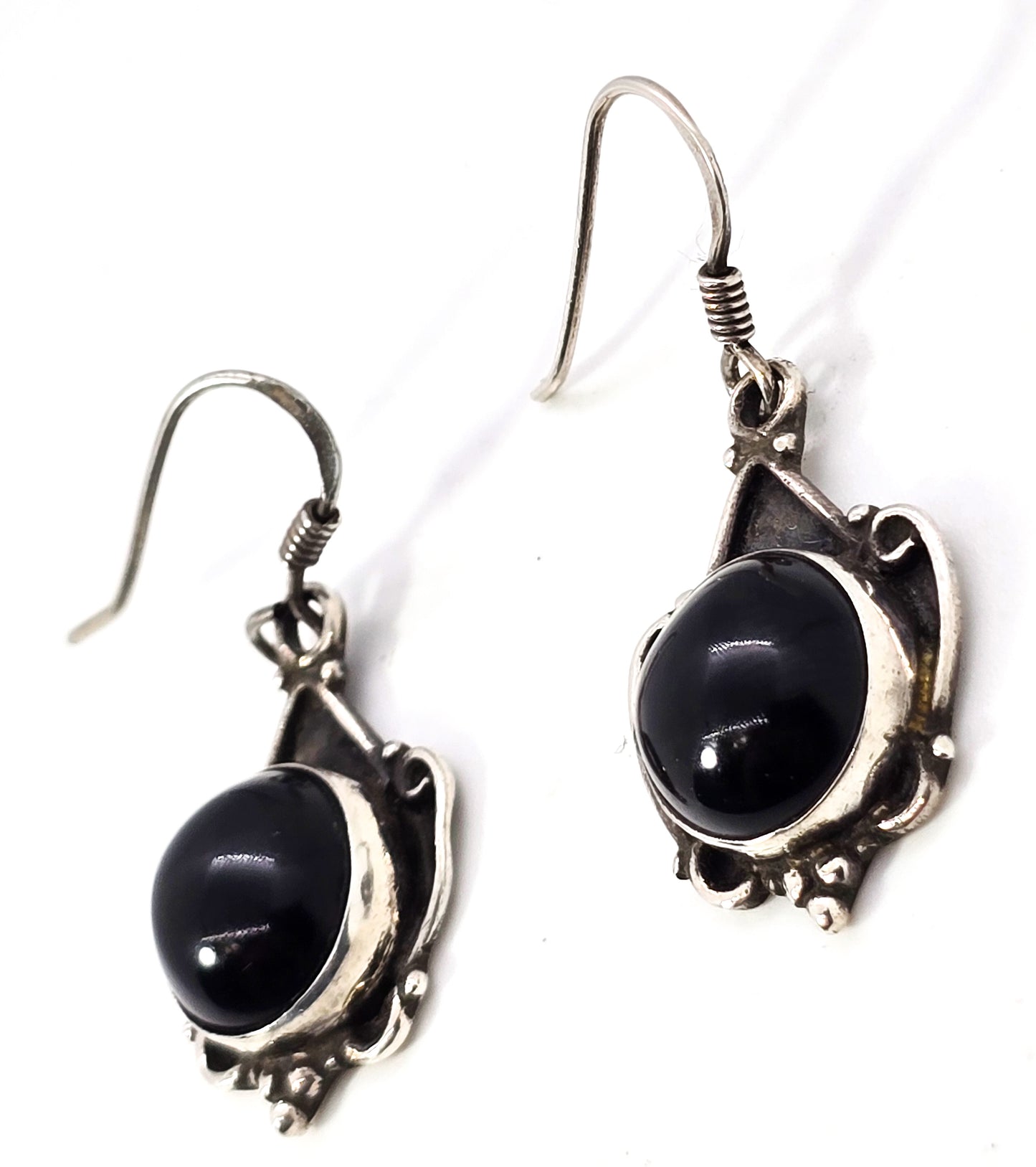 Black onyx retro vintage drop sterling silver black and silver earrings