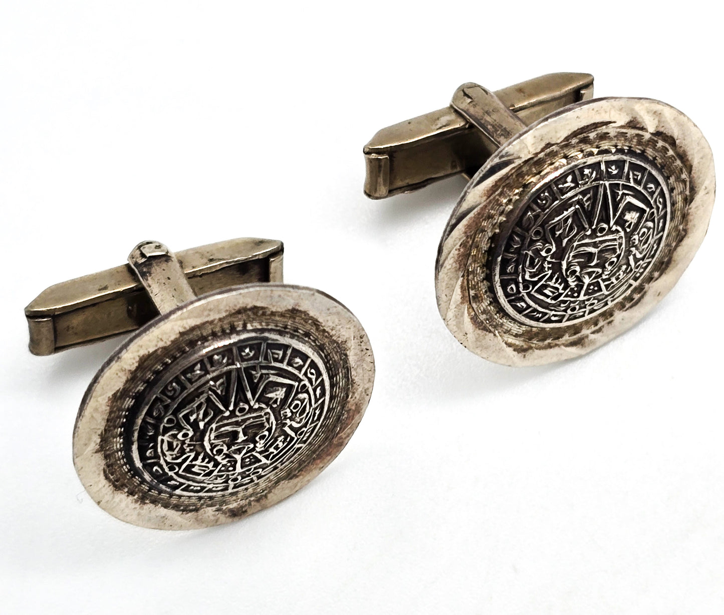 Aztec calendar face vintage Taxco Mexican sterling silver eagle28 mark cufflinks