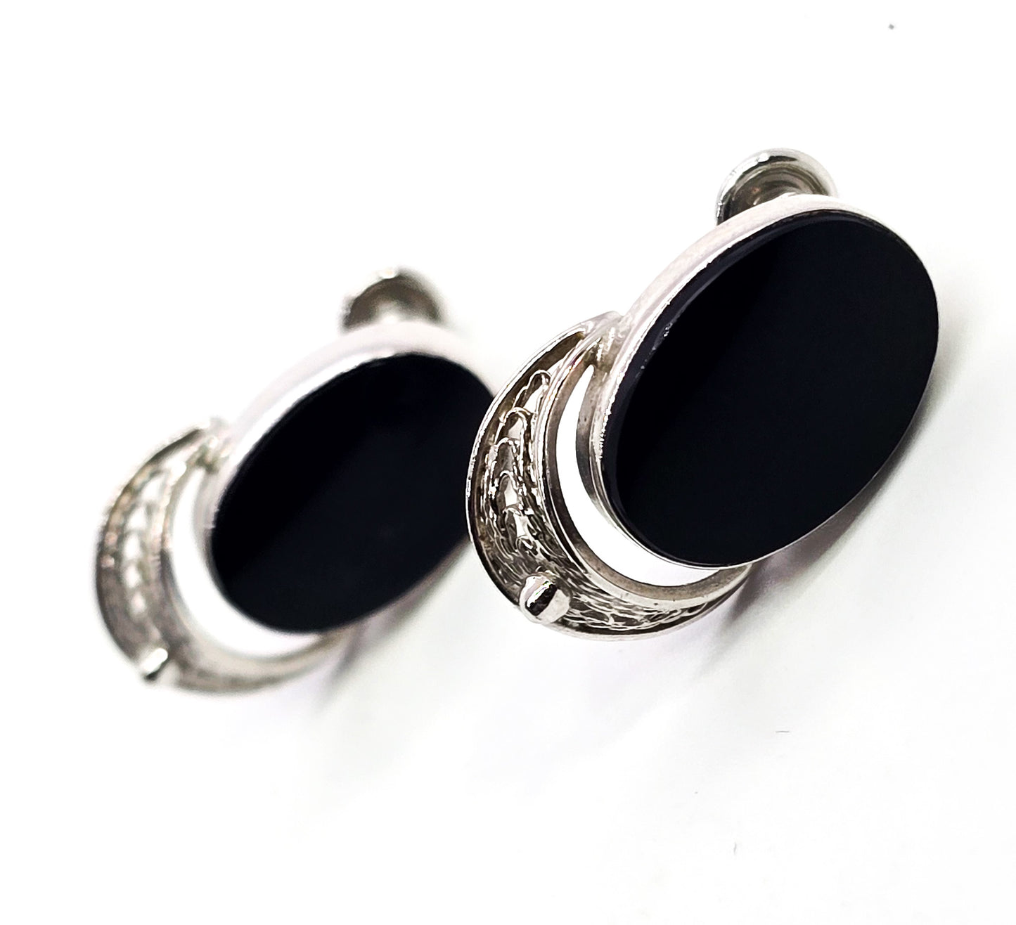 Van Dell Rhodium plated sterling silver black onyx spun silver vintage screw back earrings