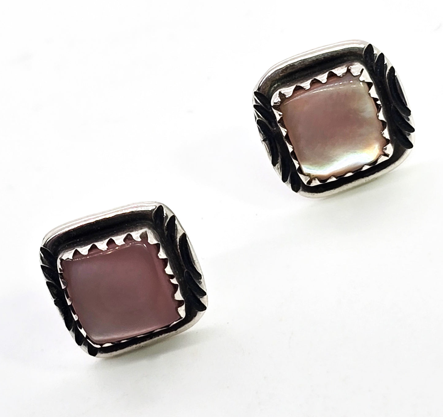 Pink Slipper Shell vintage Native American Sawtooth vintage sterling silver stud earrings