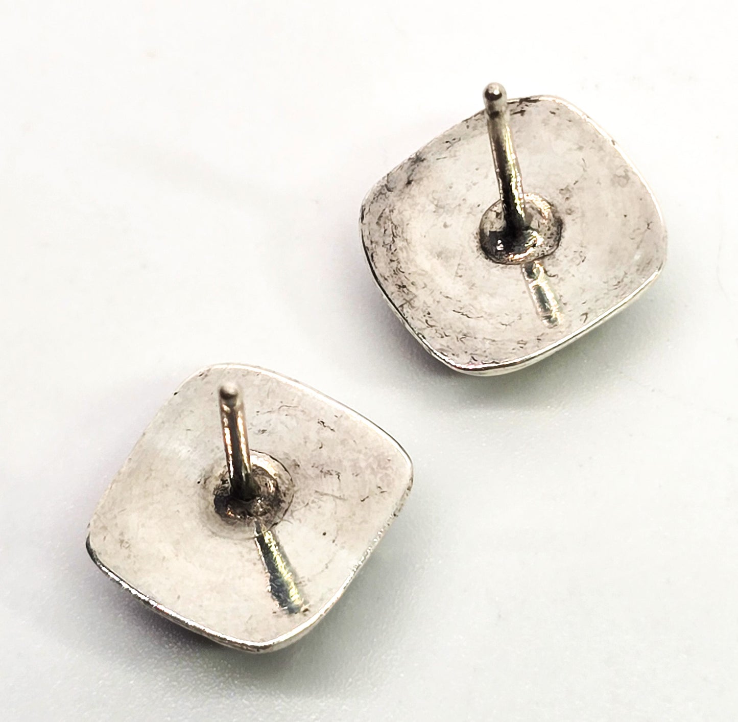 Pink Slipper Shell vintage Native American Sawtooth vintage sterling silver stud earrings