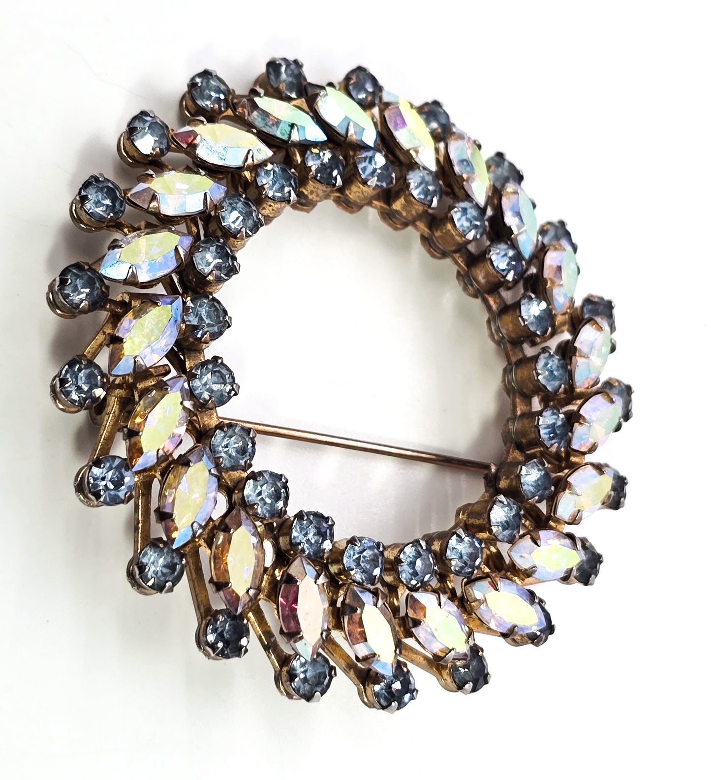 Aurora borealis marquis wreath baby blue vintage rhinestone mid century circle brooch