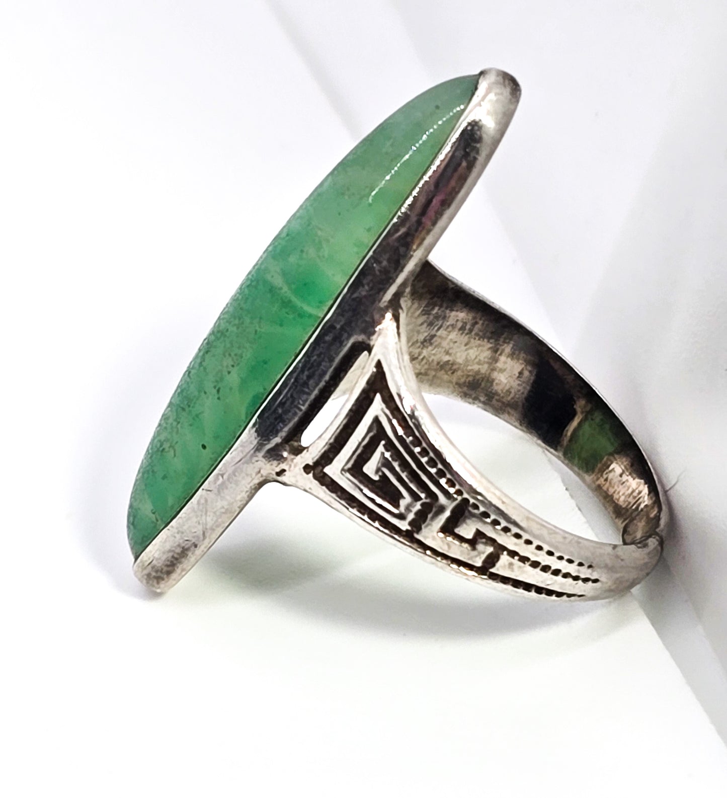 Art Deco Green Peking glass Greek Key vintage sterling silver ring size 4