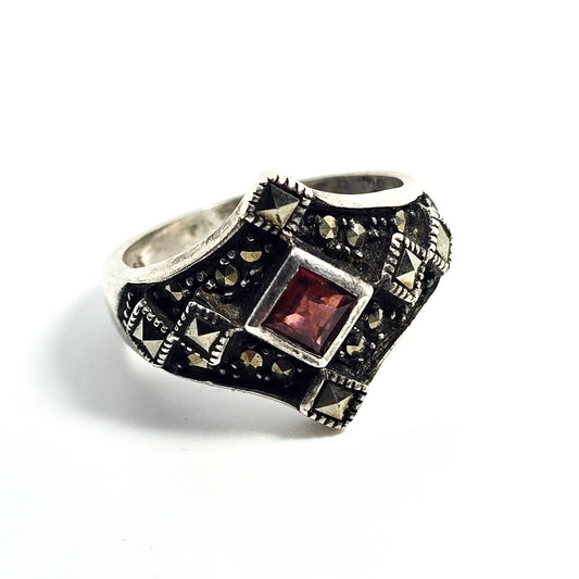 Princess cut red garnet marcasite gemstone sterling silver vintage ring size 7