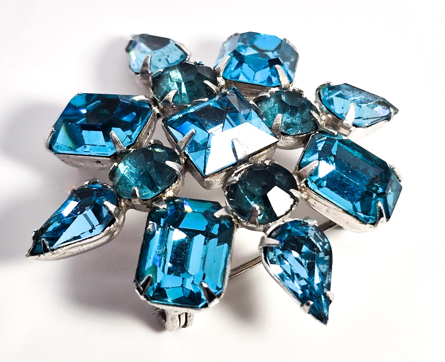 Aqua blue bright rhinestone vintage mid century scatter brooch