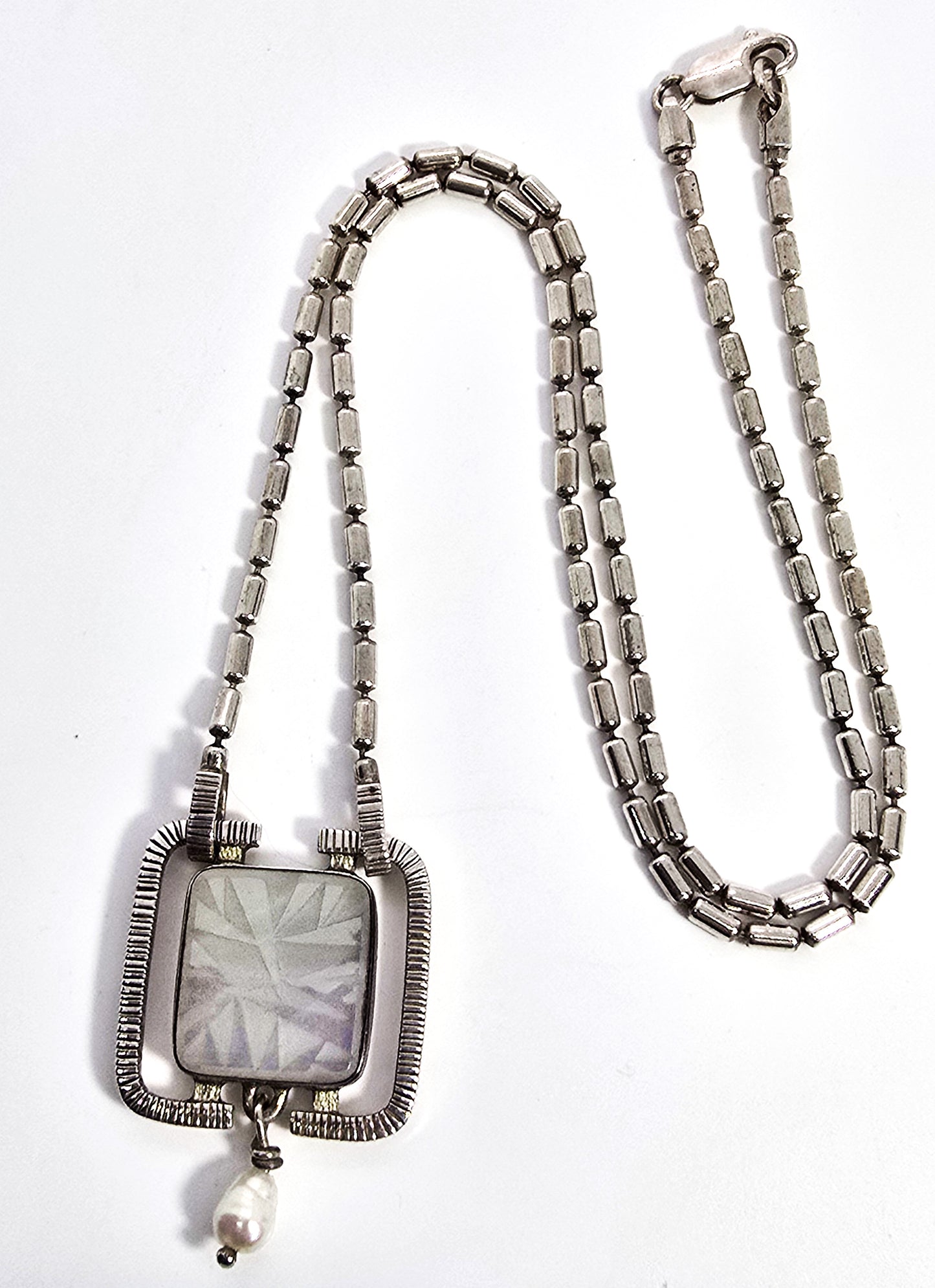 Suzanne Williams custom artisan abstract holographic sterling silver pearl necklace signed