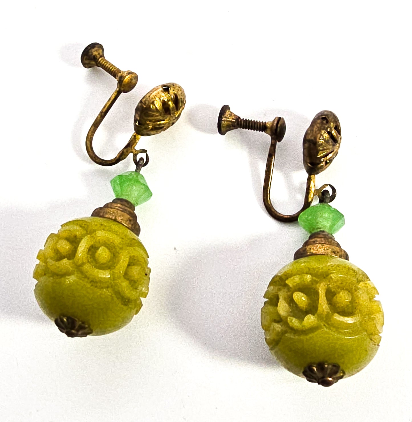 Art Deco carved galalith green bead antique screw back earrings